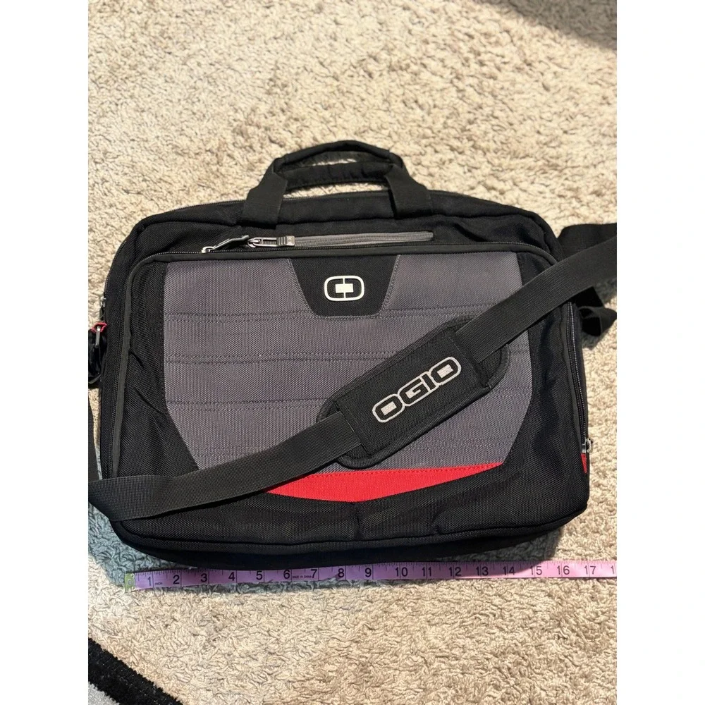 Ogio Black Laptop Bag Messenger Briefcase Adjustable Strap Business‎ Travel